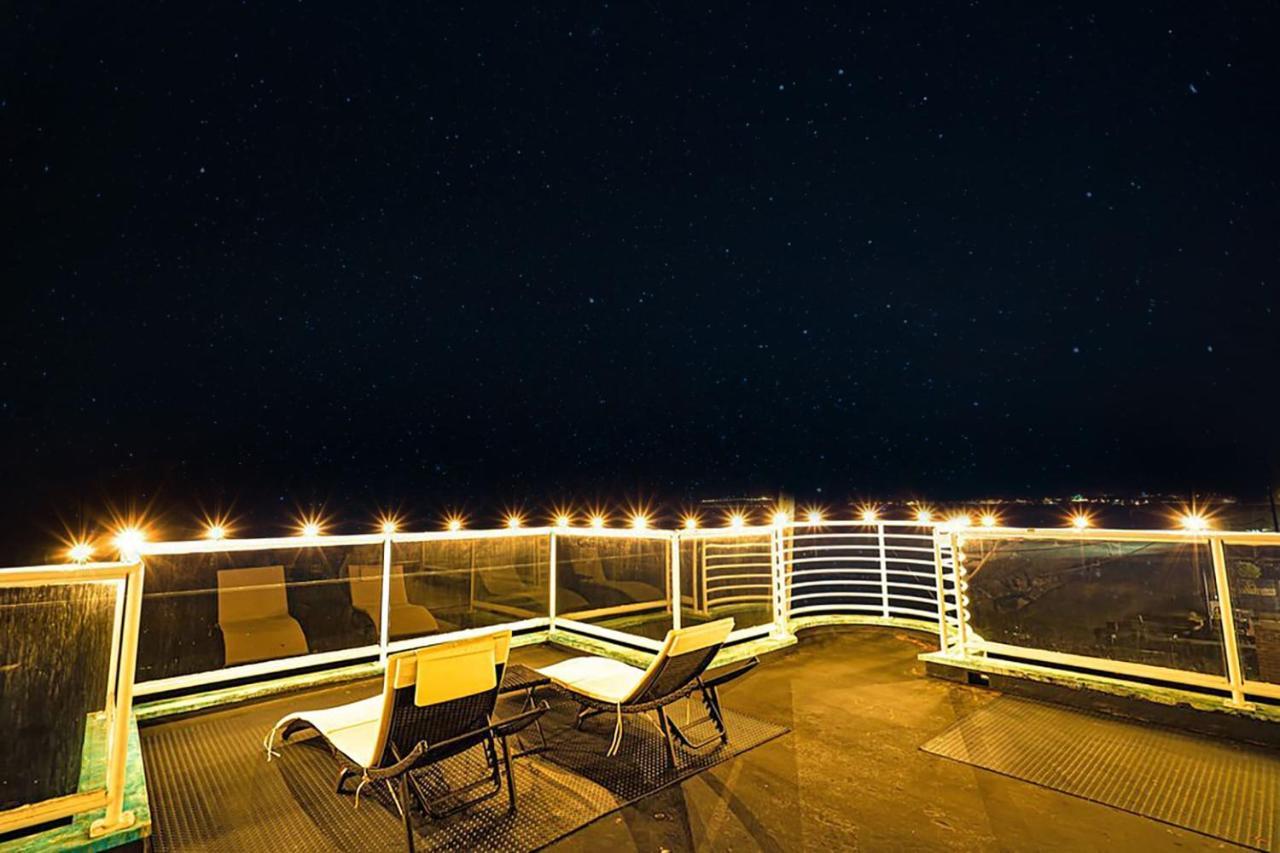 Luxury Beachfront Penthouse Walk To The Beach Restaurants Entertainment Half Moon Bay Kültér fotó