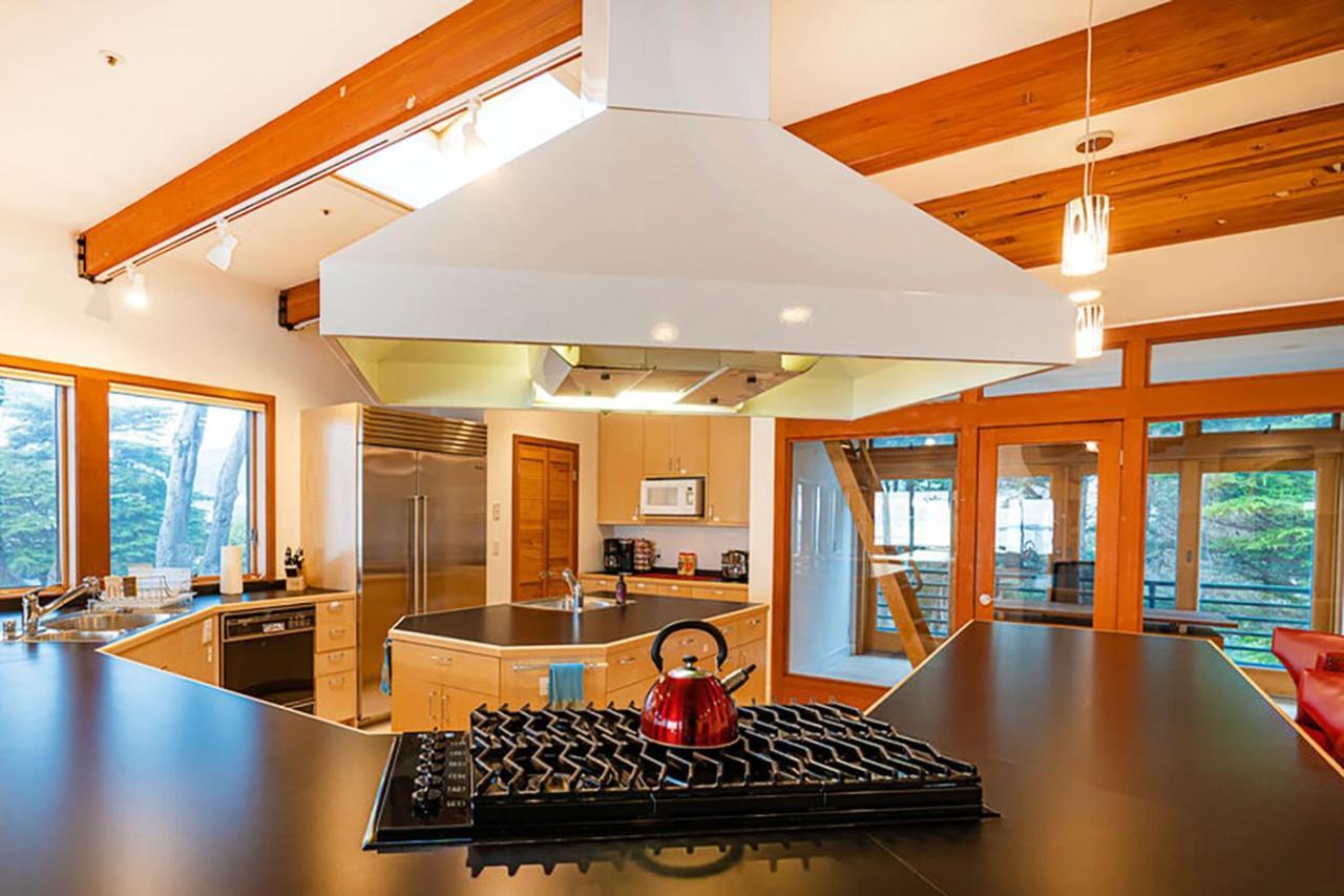 Luxury Beachfront Penthouse Walk To The Beach Restaurants Entertainment Half Moon Bay Kültér fotó